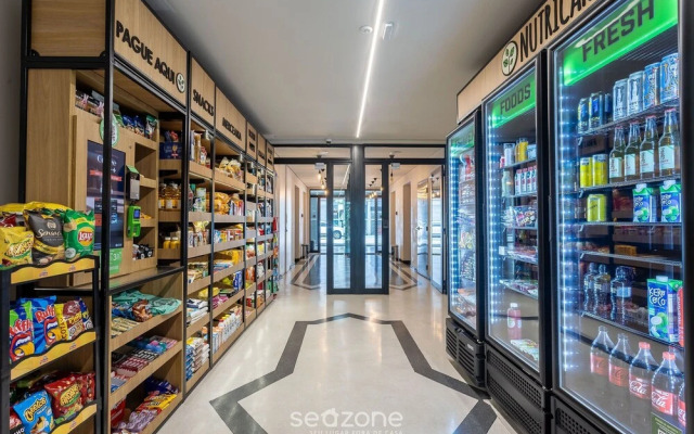 Studio 300m From the Indianopolis Metro Ois1003