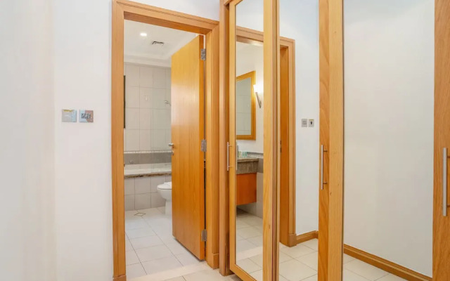 5BR Beach & pool villa in Palm