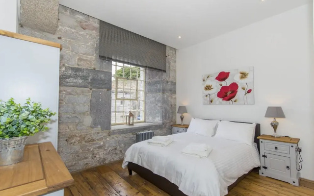 2 Bed- Pureserviced Royal William Yard