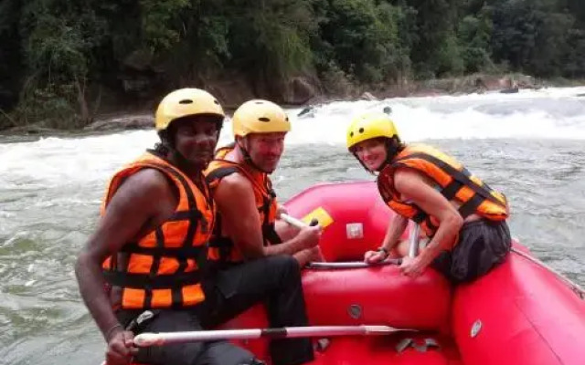 Glass Rooms Accommodations Adam's peak