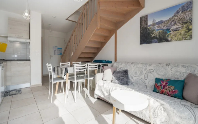 Villa in Valras-plage Near Sand Beach