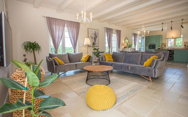 Vita 5 in Visnjan with 4 bedrooms and 4 bathrooms