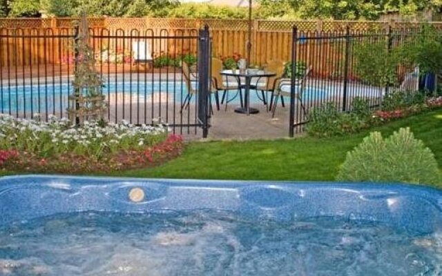 A Lil' Bit of Eden Bed and Breakfast