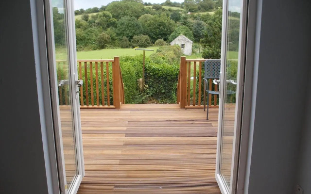 Cooraclare apartment