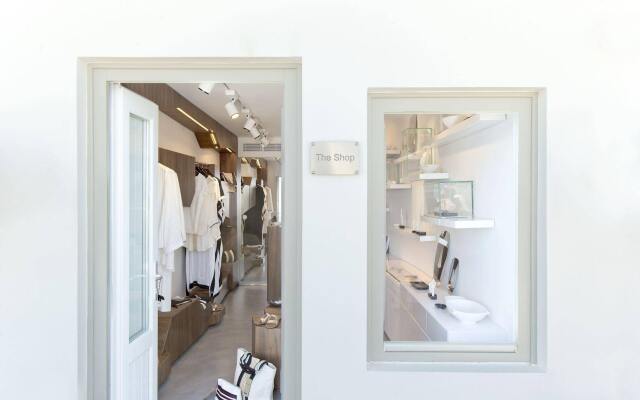 Grace Hotel, Auberge Resorts Collection