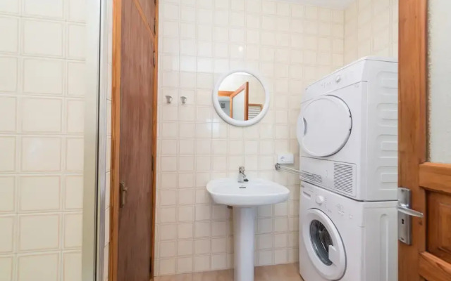 ES Cantó DES Morés