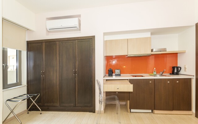 Steris Elegant Beach Hotel & Apartments