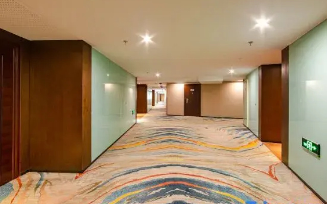 MEHOOD LESTIE Hotel (Dalian Station Zhongshan Square)