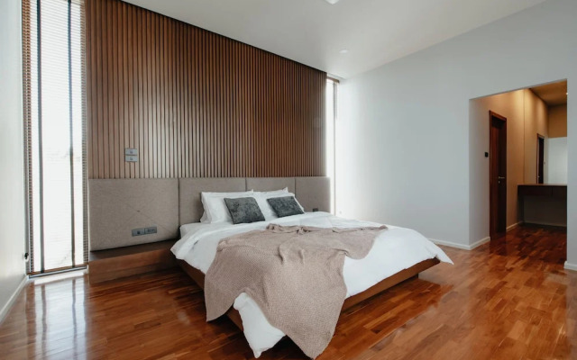 H1 Pool villa