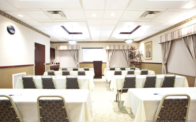 Holiday Inn Express Hotel & Suites Christiansburg by IHG