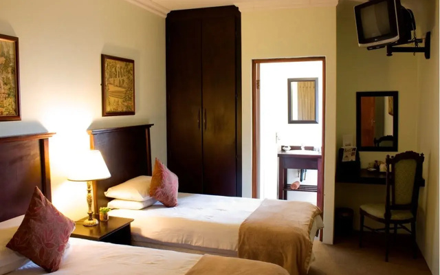 Alveston Manor