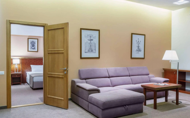Hotel «ALARUS LUXE»