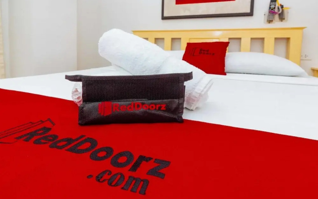 RedDoorz near Cebu Metropolitan Cathedral