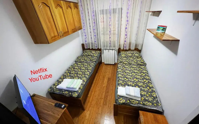 Apartament frumos cu 3 camere situat la partier