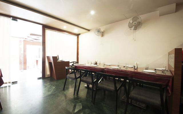 Uddhav Vilas Hotel