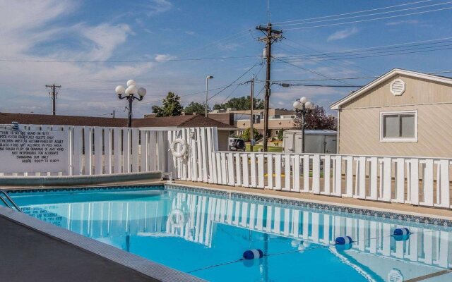 Rodeway Inn & Suites Sheridan