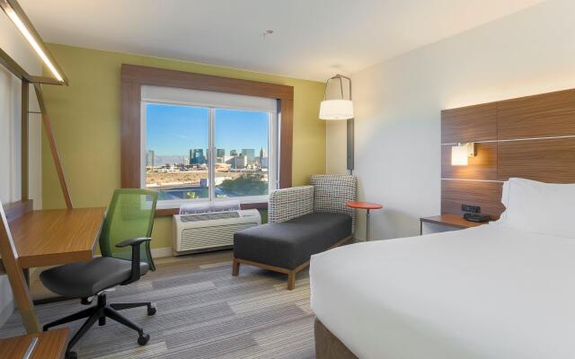 Holiday Inn Express Las Vegas - Stadium Area by IHG