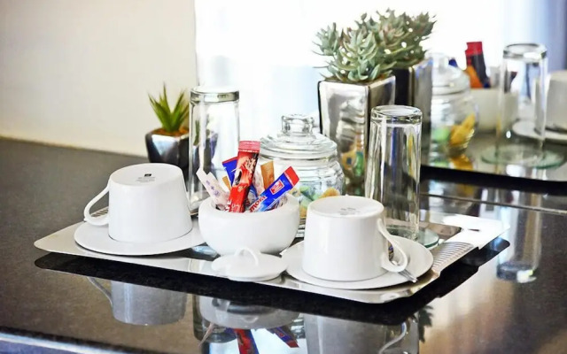 Gatz Guest House