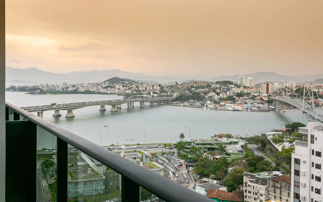 Vista mar em condomínio com foodhall Toptower#CA47