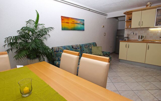 Apartment  Anica 770
