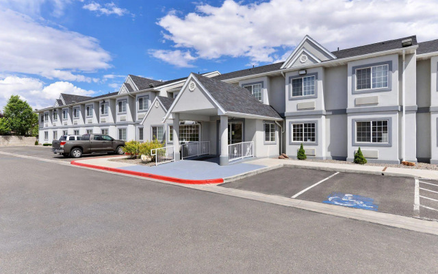 Quality Inn & Suites Elko