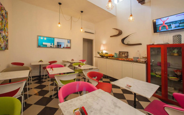 Manì Rooms