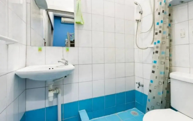 1137 Hostel