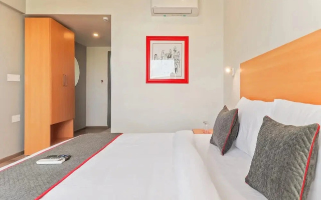 Sumithra Inn by OYO Rooms