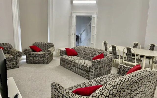 Seafield Tower Glenelg Apartment no 5