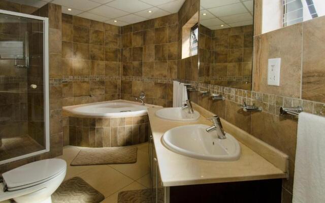 170 Club Mykonos Umdloti Beach