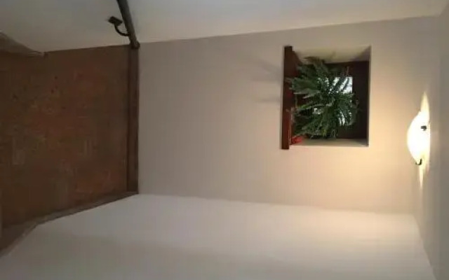 Casella's Apartments