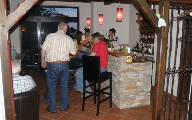 Tidy furnished wooden chalet, located close to the forest