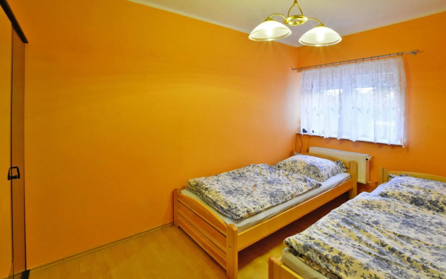 Comfortable House by the Lake, Insko