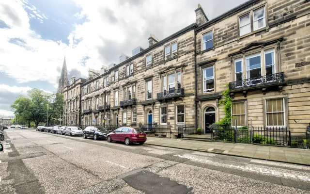 Manor Place Apartment