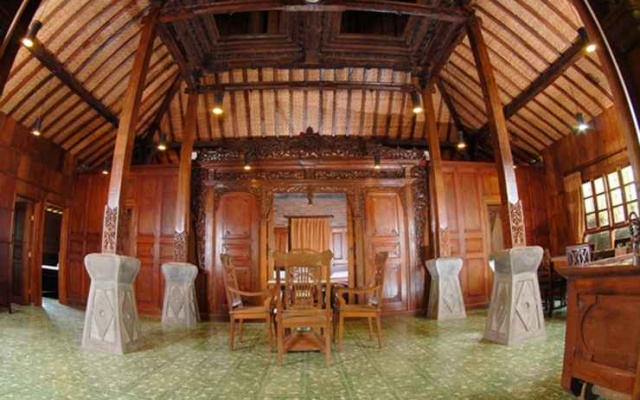 Hills Joglo Villas Ungaran Semarang – Lobby – Ungaran
