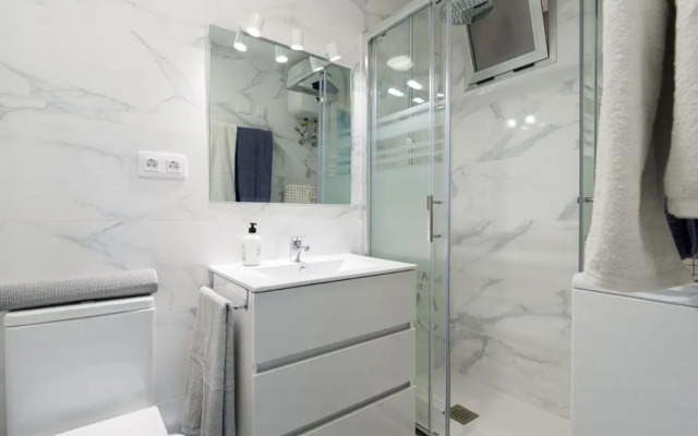 Luxury Suite Over The Beach