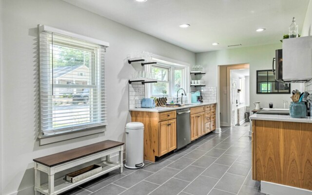 Chic Charlotte Retreat < 3 Miles to Downtown!