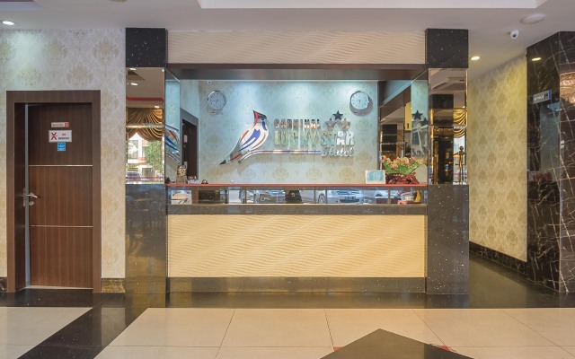 RedDoorz Premium near Grand Batam Mall