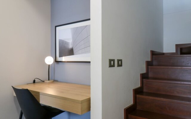w Bright 2BR Duplex in Miraflores