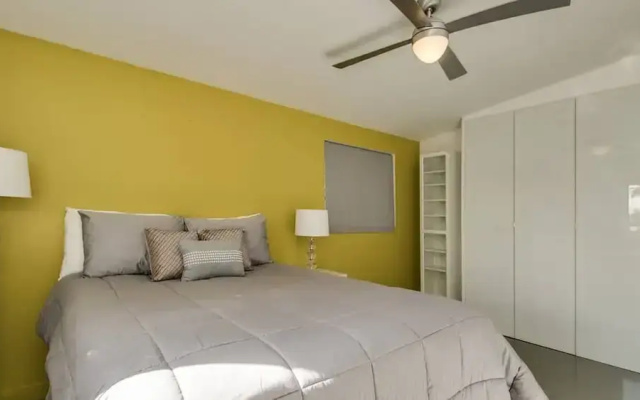 Mid-century Modern W/backyard Oasis, Putting Green