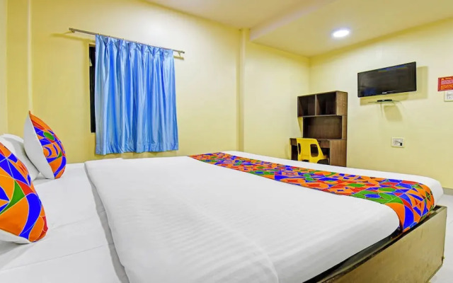Fabhotel Executive pearl Inn - Nr Twin tower