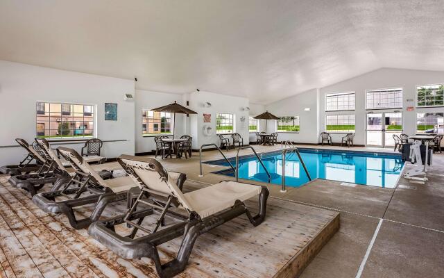 MainStay Suites Cedar Rapids North - Marion