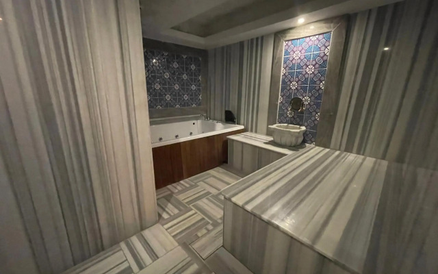 Le Luxe suites hotel & SPA