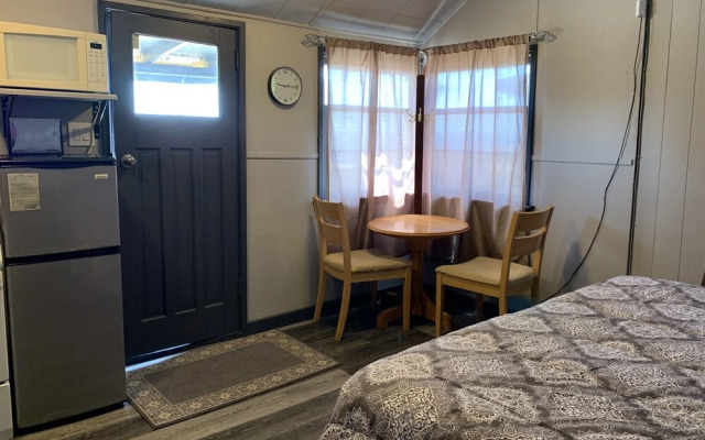 Glen Garry Motel and Cottages