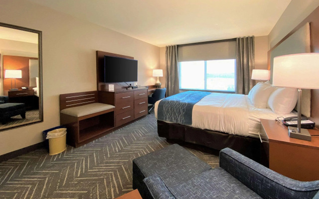 Comfort Inn & Suites Mountain Iron and Virginia