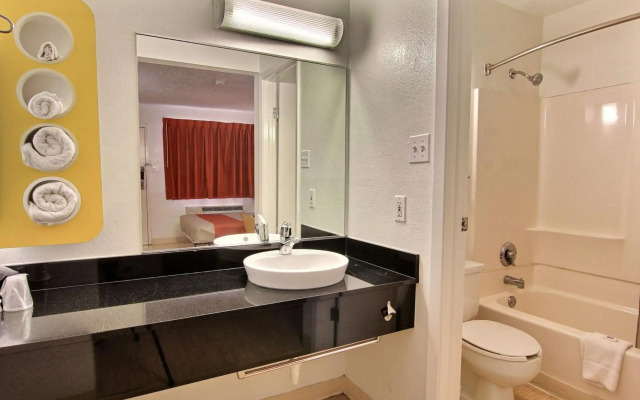 Motel 6 Austin, TX - North Central