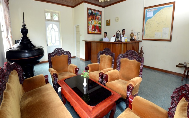 Kyaw Hotel