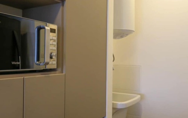 w Modern 2BR With Balcony in Barranco