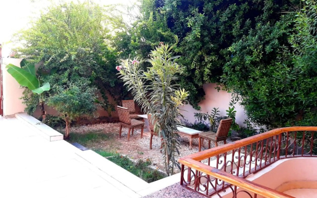 Luxor Plaza House