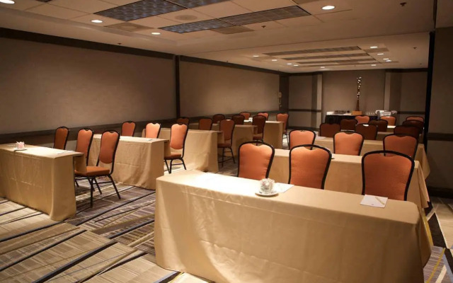 DoubleTree Suites by Hilton Raleigh - Durham